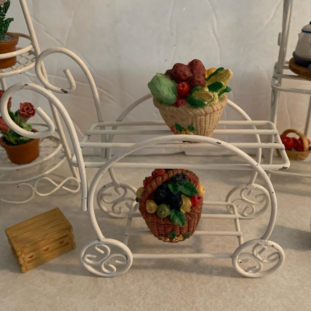 Hallmark Miniature Collection - Picture 3 of 5